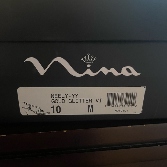 Neely style evening sandal. Only worn once for a wedding. Minor wear at soles. - Picture 2 of 5